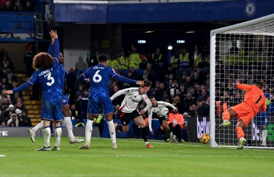 恩里克：登贝莱的第二球简直像是电子游戏里的操作，太精彩了