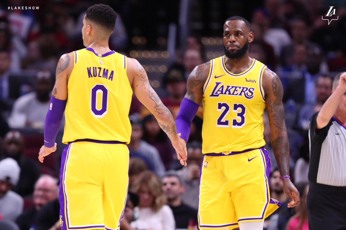 队长不仅要 队长不仅要