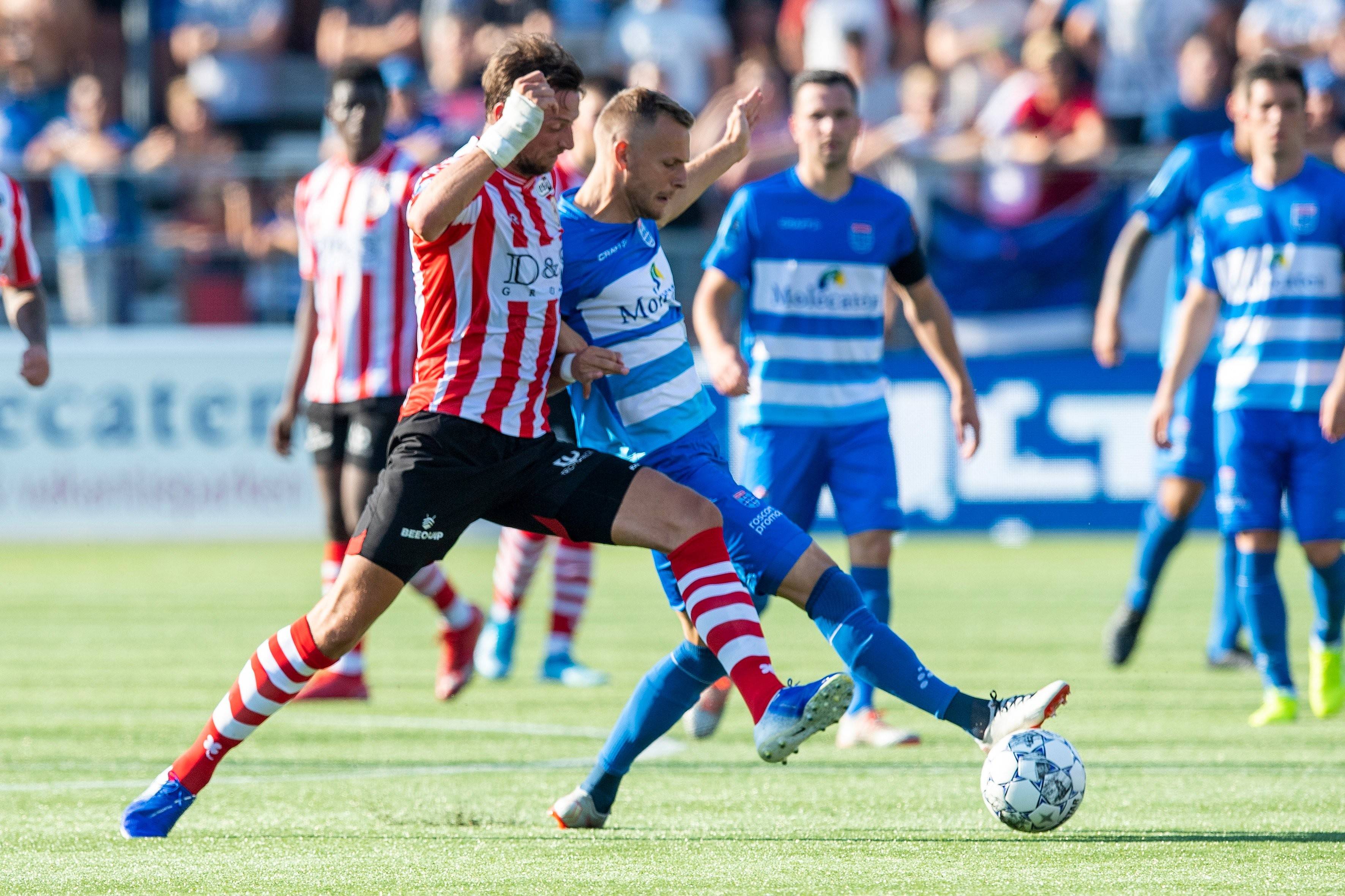 传球试图重 传球试图重